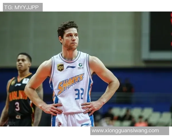 楚阿梅尼的崛起与挑战：年轻球员在足球世界中的奋斗历程与未来展望