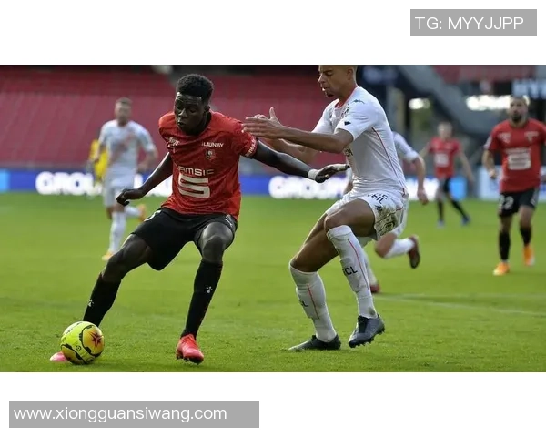 雷恩与奥兰斯历史交锋回顾及两队发展历程分析